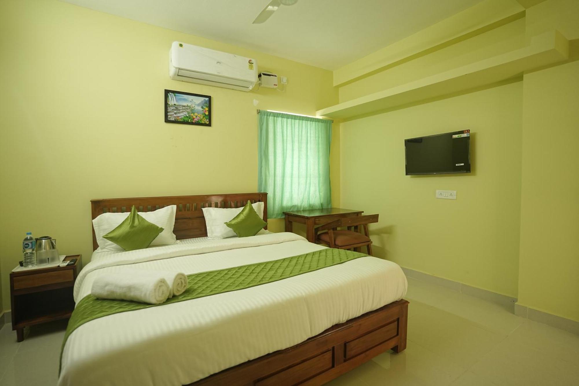 Le Leos Park Inn Pondicherry Eksteriør bilde