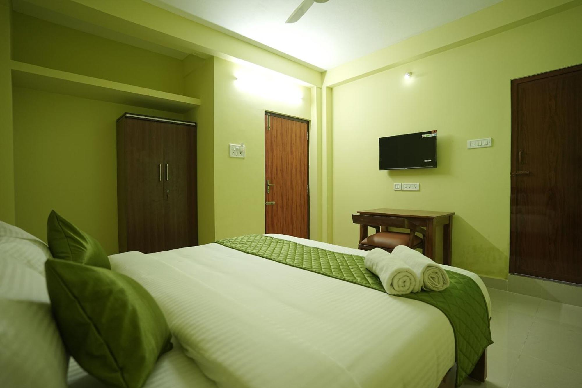 Le Leos Park Inn Pondicherry Eksteriør bilde
